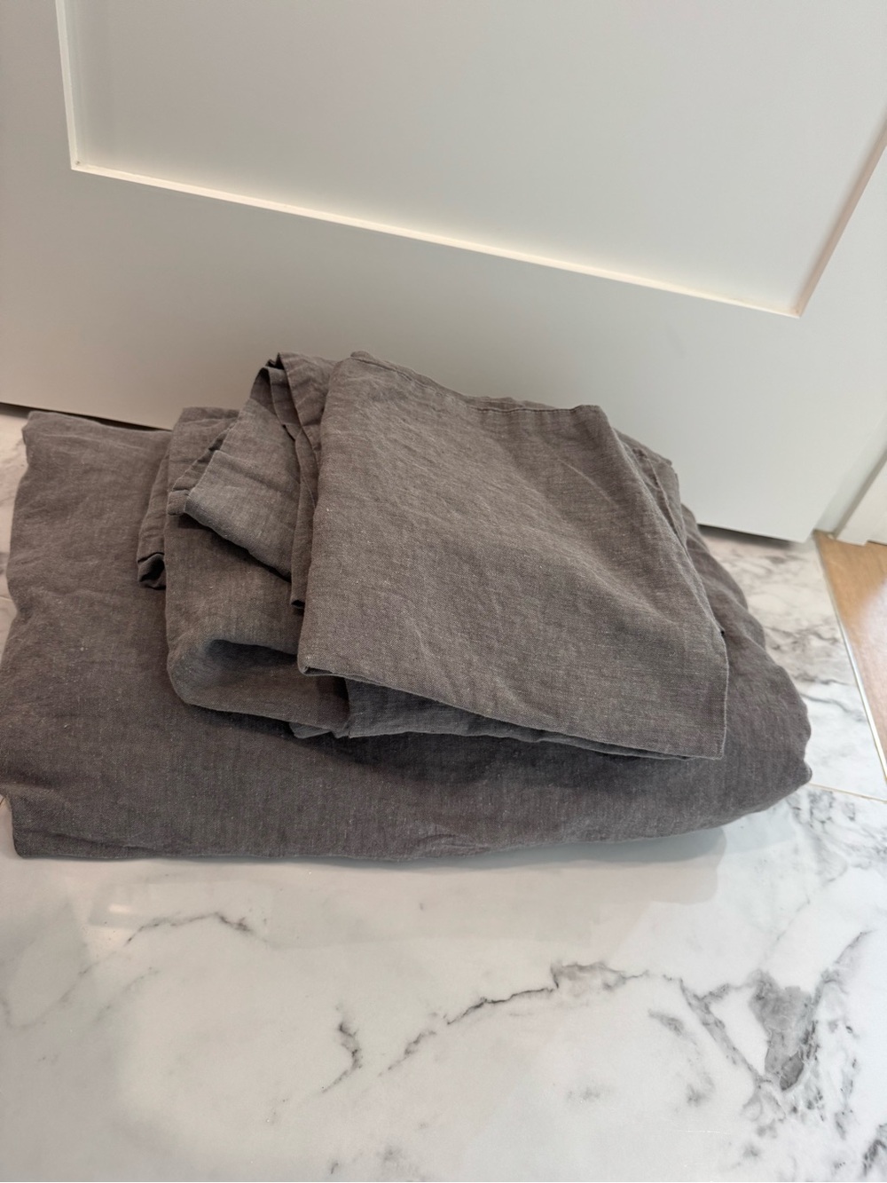 Restoration Hardware Gray Linen Sheet Set - Charcoal Neutral